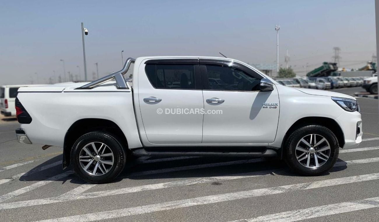 تويوتا هيلوكس Toyota Hilux pickup 2017 4 cylinder 2.8 Diesel