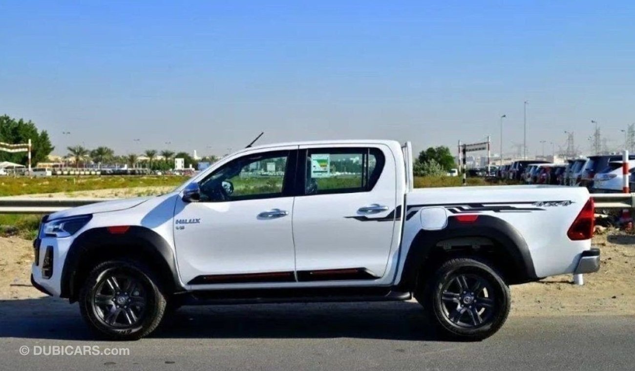 تويوتا هيلوكس HILUX SR5 4.0LM V6 PETROL