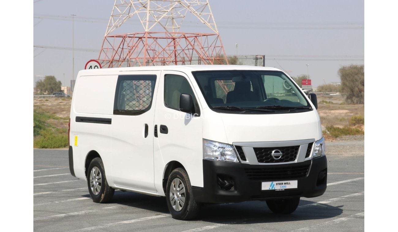 Nissan NV350 2016 | NISSAN URVAN - NV350 | STANDARD ROOF DELIVERY VAN WITH GCC SPECS AND EXCELLENT CONDITION