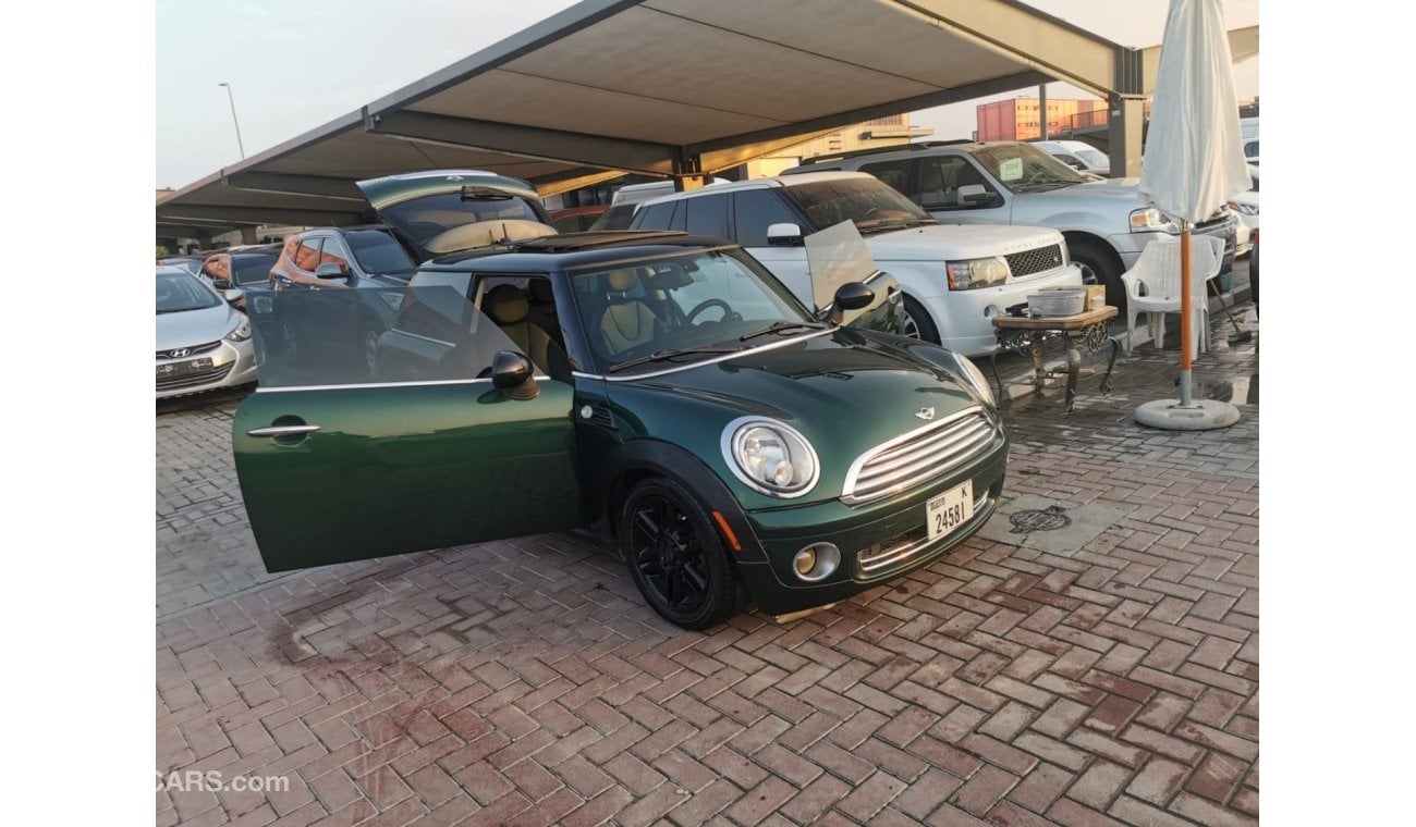 Mini Cooper Std In excellent condition and requires no expenses