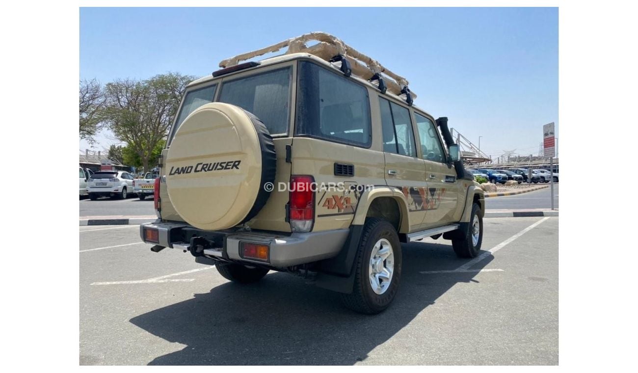 Toyota Land Cruiser Hard Top