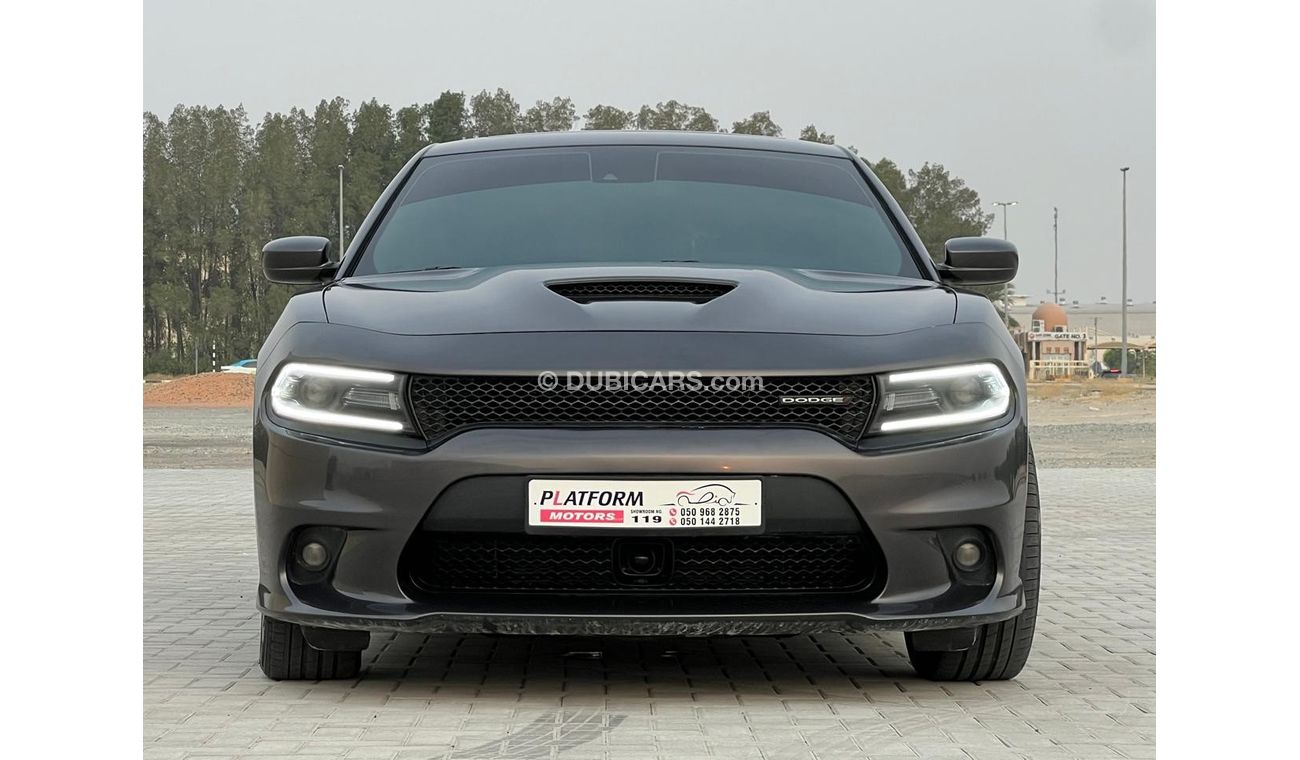 Dodge Charger R/T Dodge charger R\T Model 2021 Gcc specs Original paint no accident Under dealer warranty and cont