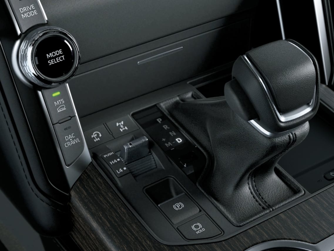 Toyota Land Cruiser interior - Gear