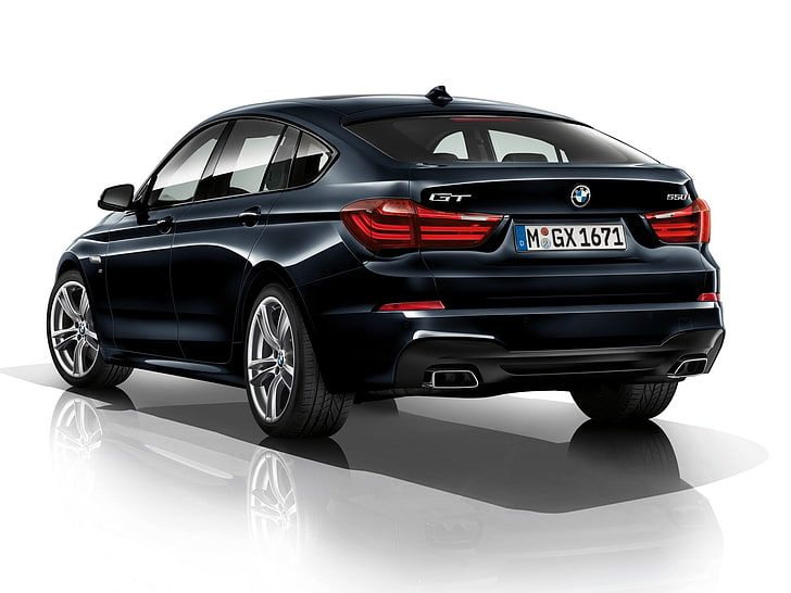 BMW 530 Gran Turismo exterior - Rear Right Angled