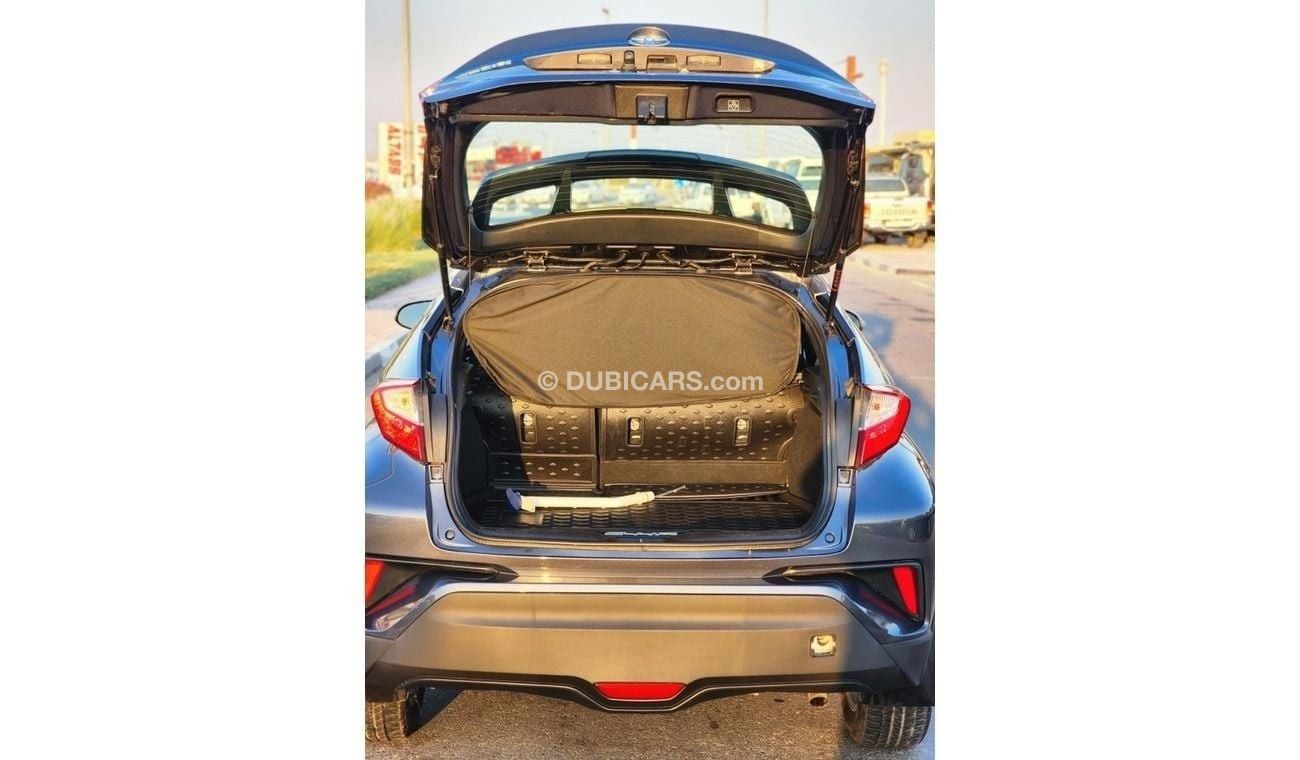 تويوتا CHR GX 1.8L (100 HP) TOYOTA C-HR