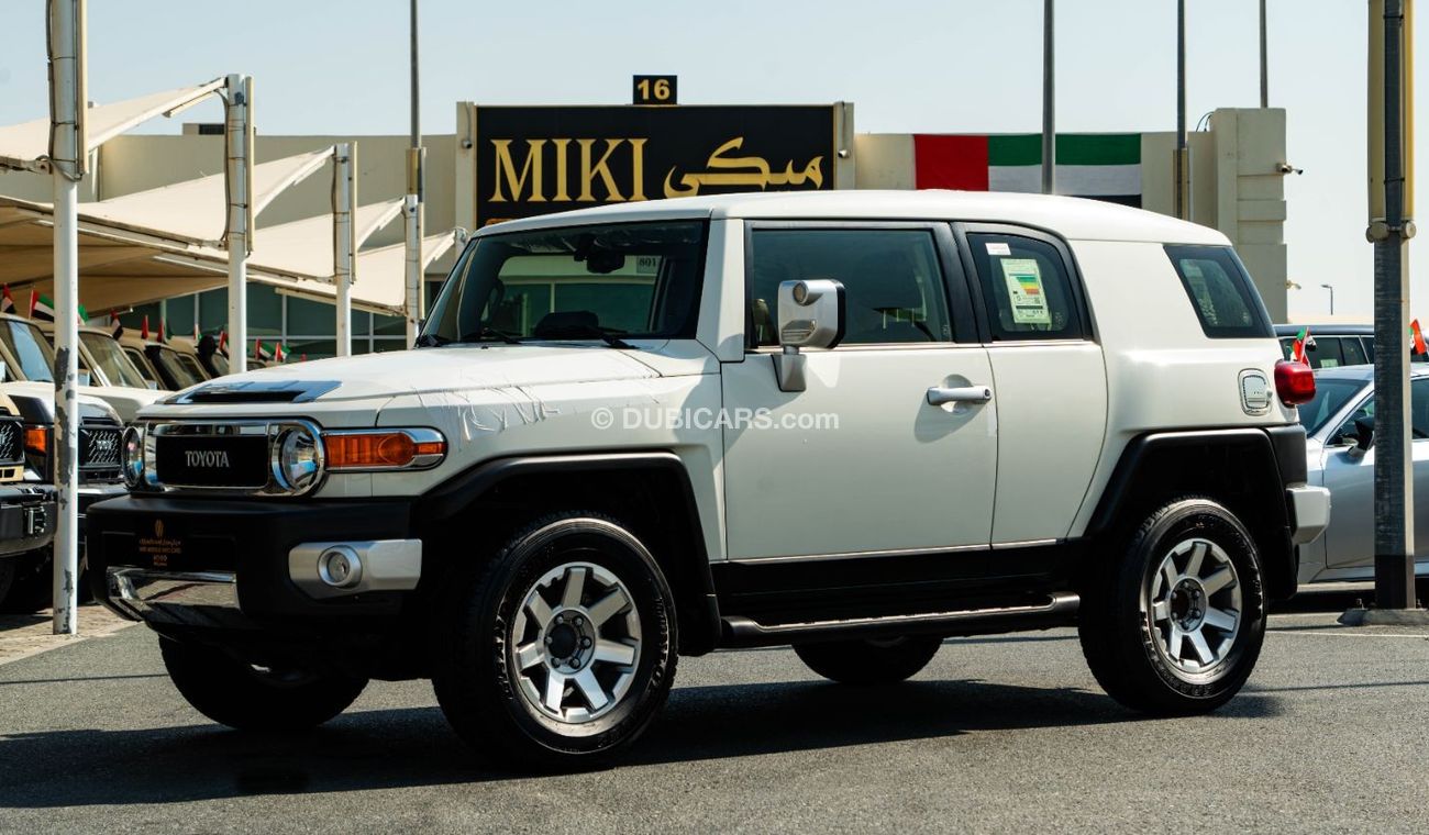 Toyota FJ Cruiser 4.0 L | V6 | 2023