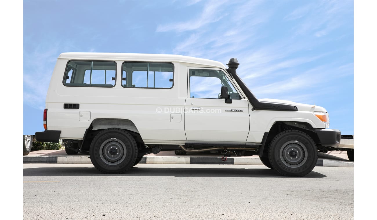 Toyota Land Cruiser Hard Top HZJ78 4.2L Diesel