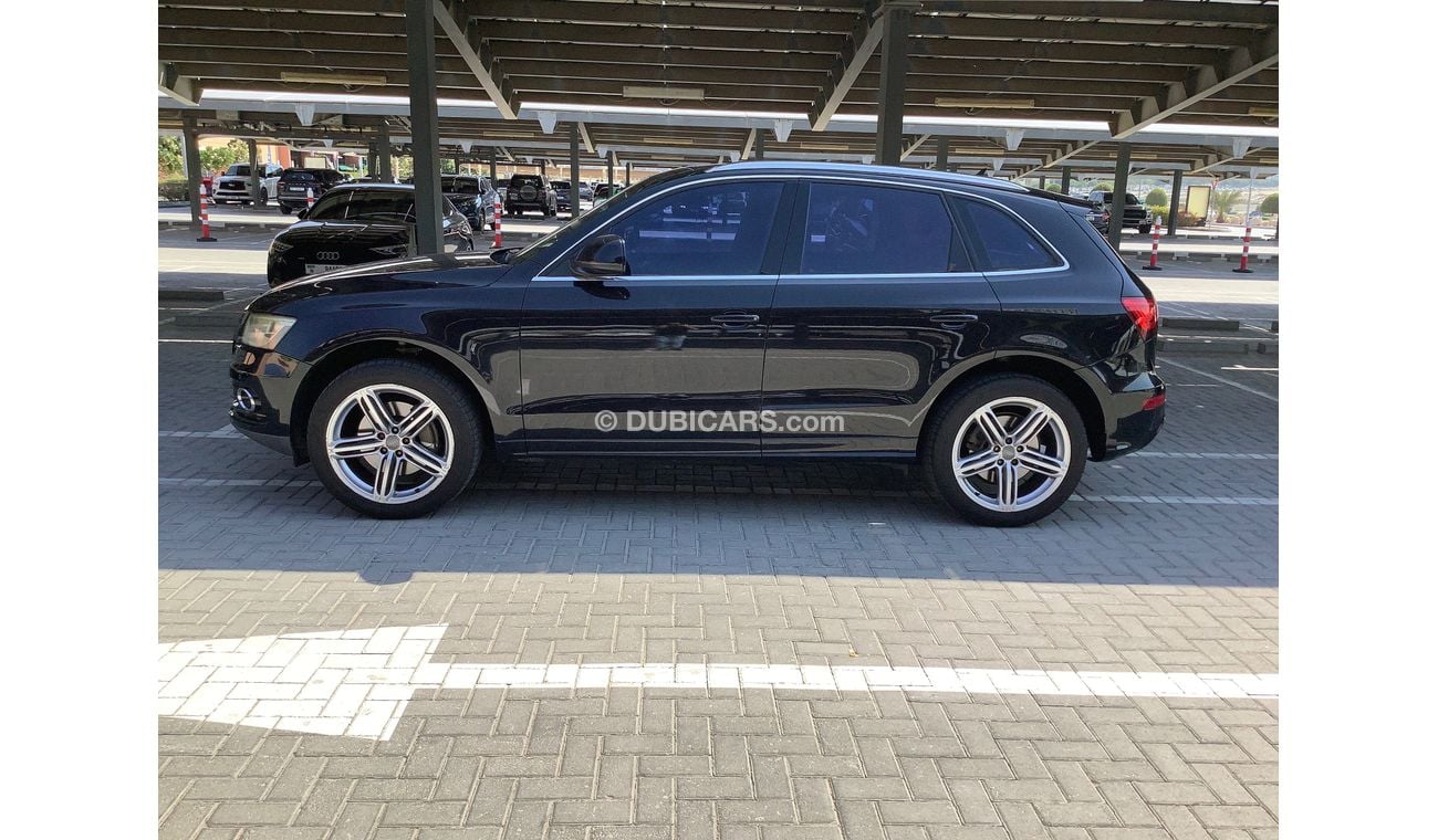 أودي Q5 45 TFSI S-Line 3.0L