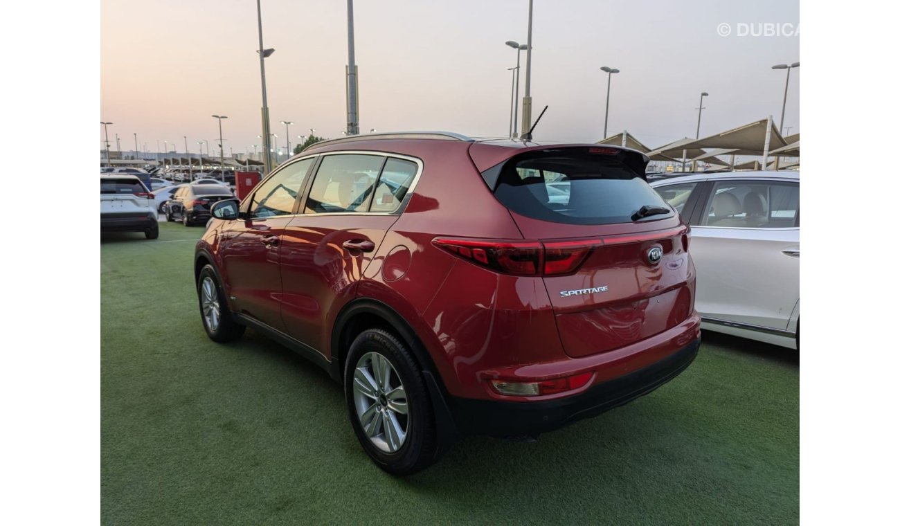 كيا سبورتيج 2017 Kia Sportage EX (QL), 5dr SUV, 2L 4cyl Petrol, Automatic, All Wheel Drive.  prefect inside and 