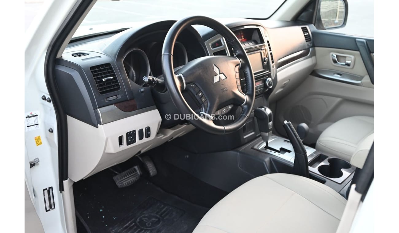 ميتسوبيشي باجيرو 0% DP - ORIGNAL PAINT - MITSUBISHI PAJERO GLS 4WD 2016 - FIRST OWNER - FULL OPTION