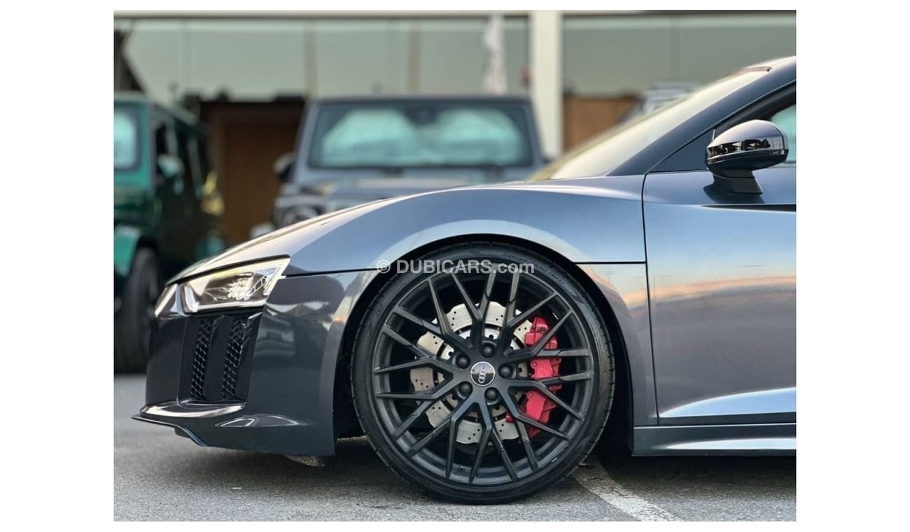 Audi R8 Spyder V10 Plus AUDI R8 2017 SPYDER  GCC