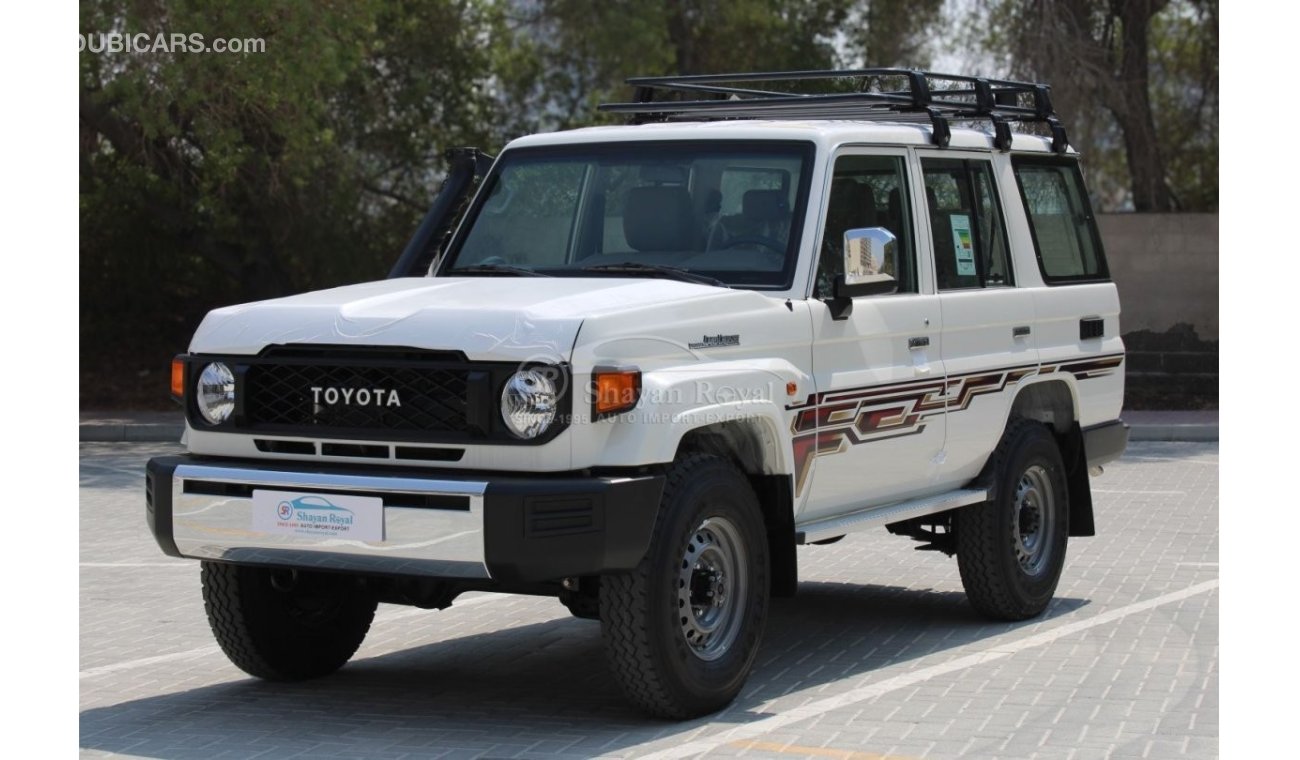 تويوتا لاند كروزر هارد توب LHD LC76 4.5L TDSL-E V8 4WD 5DR 5S MT 2024MY WITH ROOF RAIL