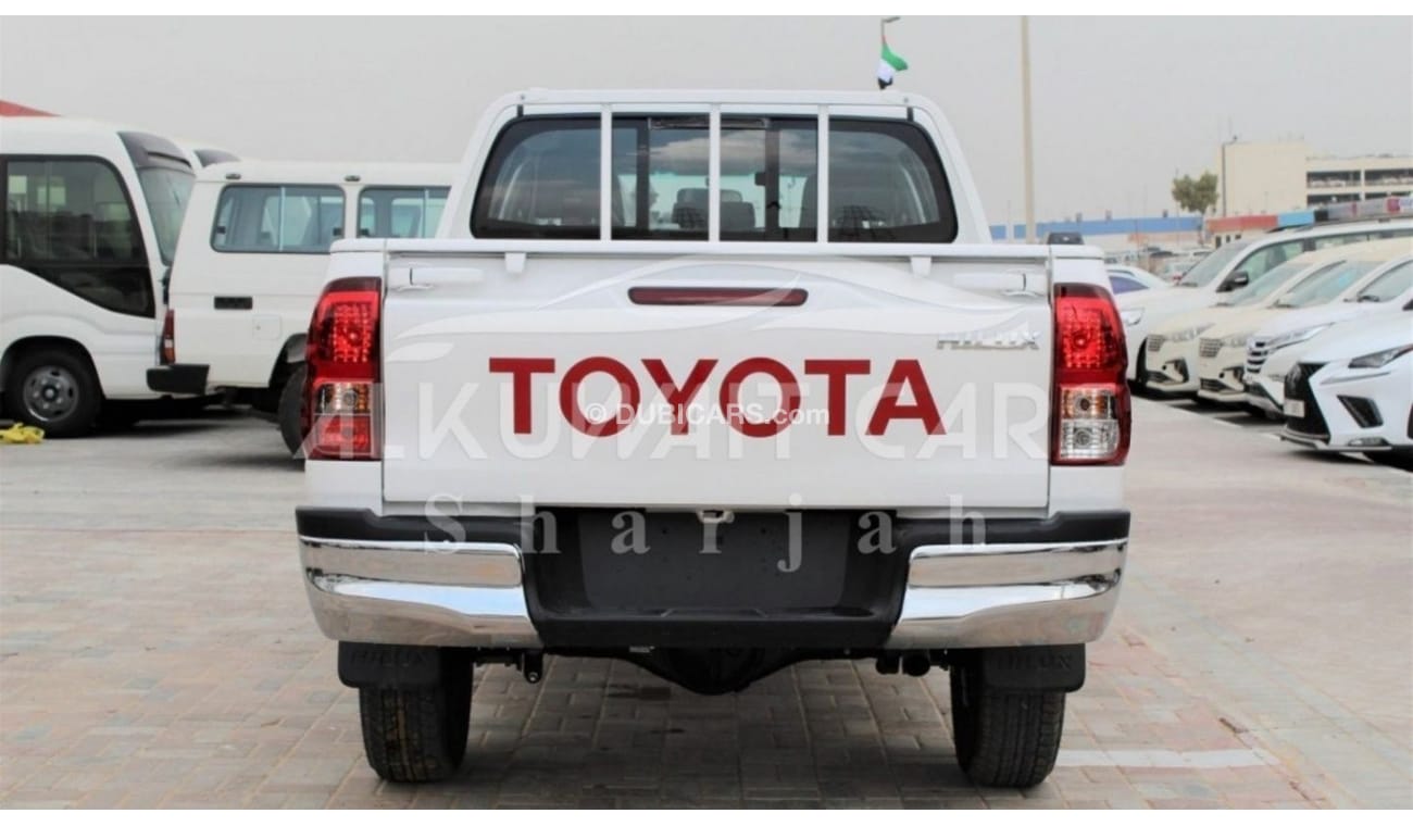 Toyota Hilux Basic 2.4D MT - MY2024