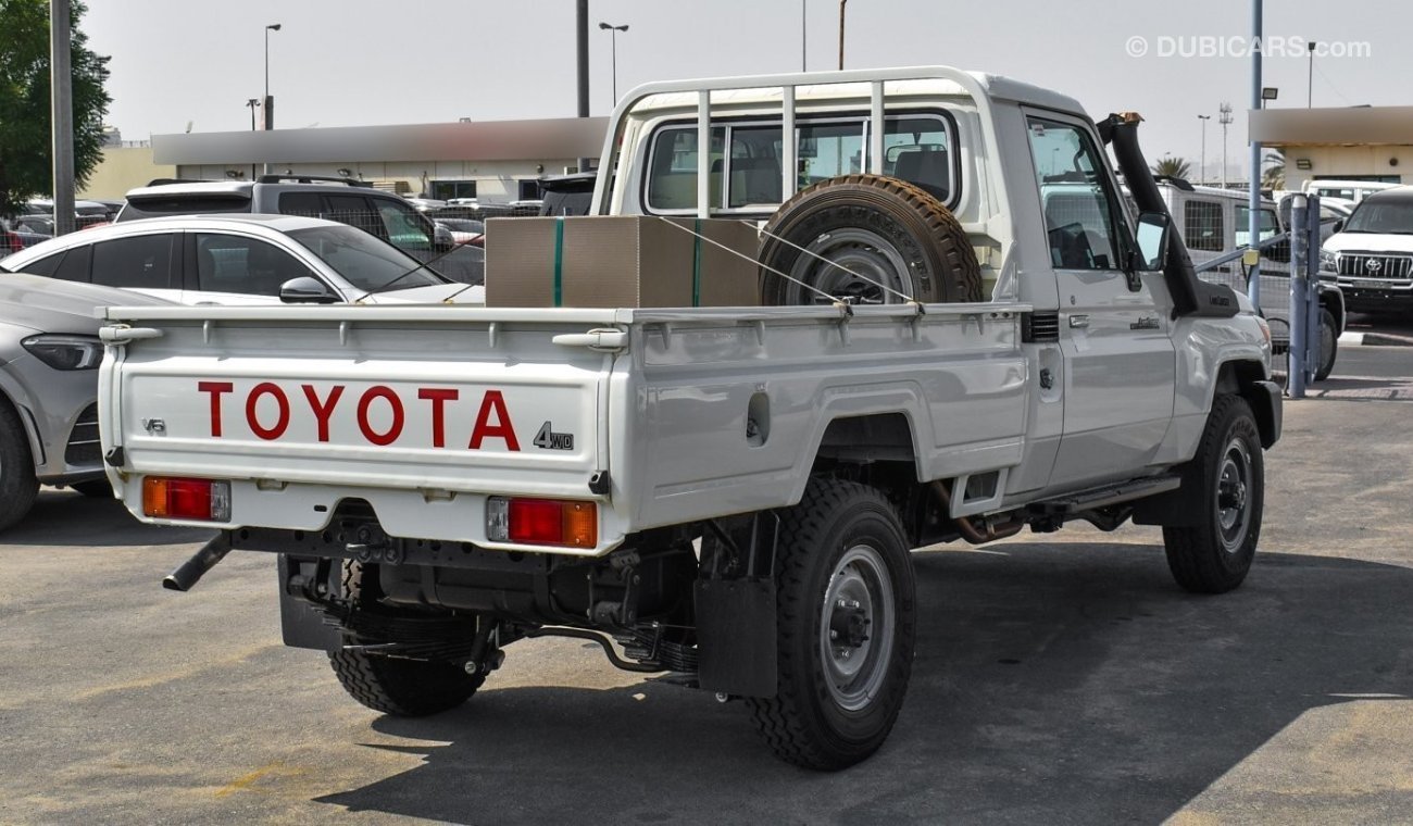 Toyota Land Cruiser Pick Up 4.0L V6 Petrol Single Cabin