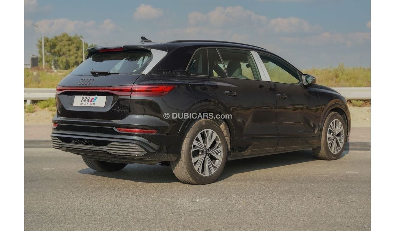 أودي Q5 2024 AUDI Q5 40 e-tron RWD 7-Seaters  0Km