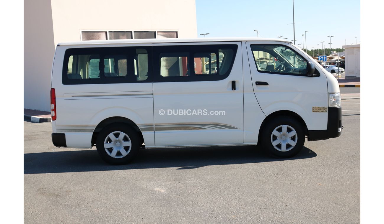 Toyota Hiace DIESEL 15 SEATER BUS