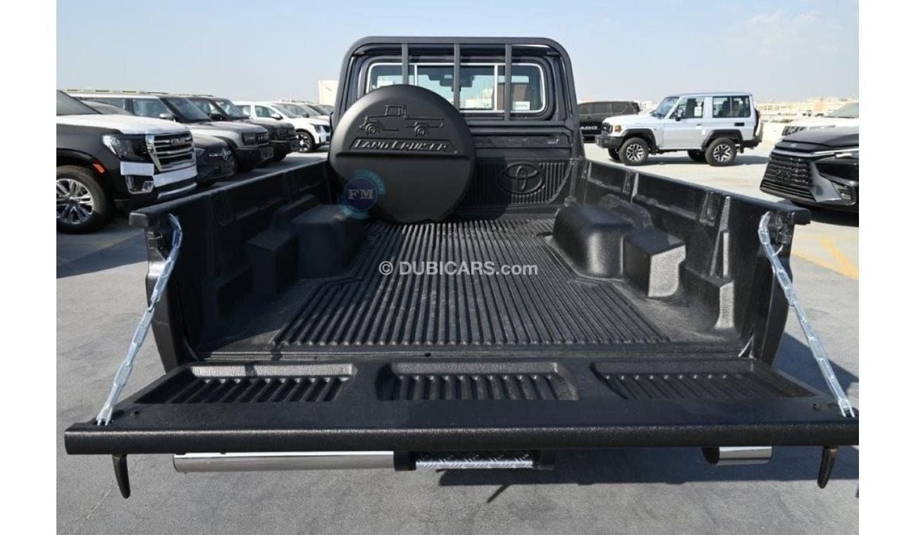 تويوتا لاند كروزر بيك آب 79 Single Cab Pickup SDLX 2.8L Diesel Automatic