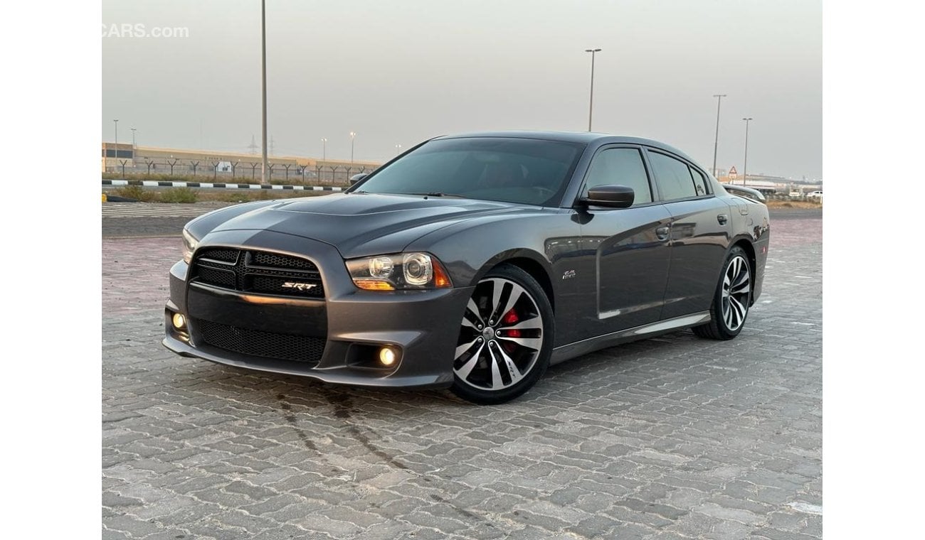 دودج تشارجر SRT8