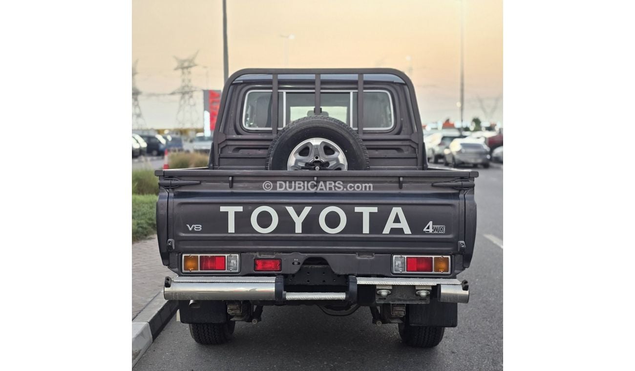 Toyota Land Cruiser Pick Up 2023 LC79 4.5L V8 Diesel MT Full option