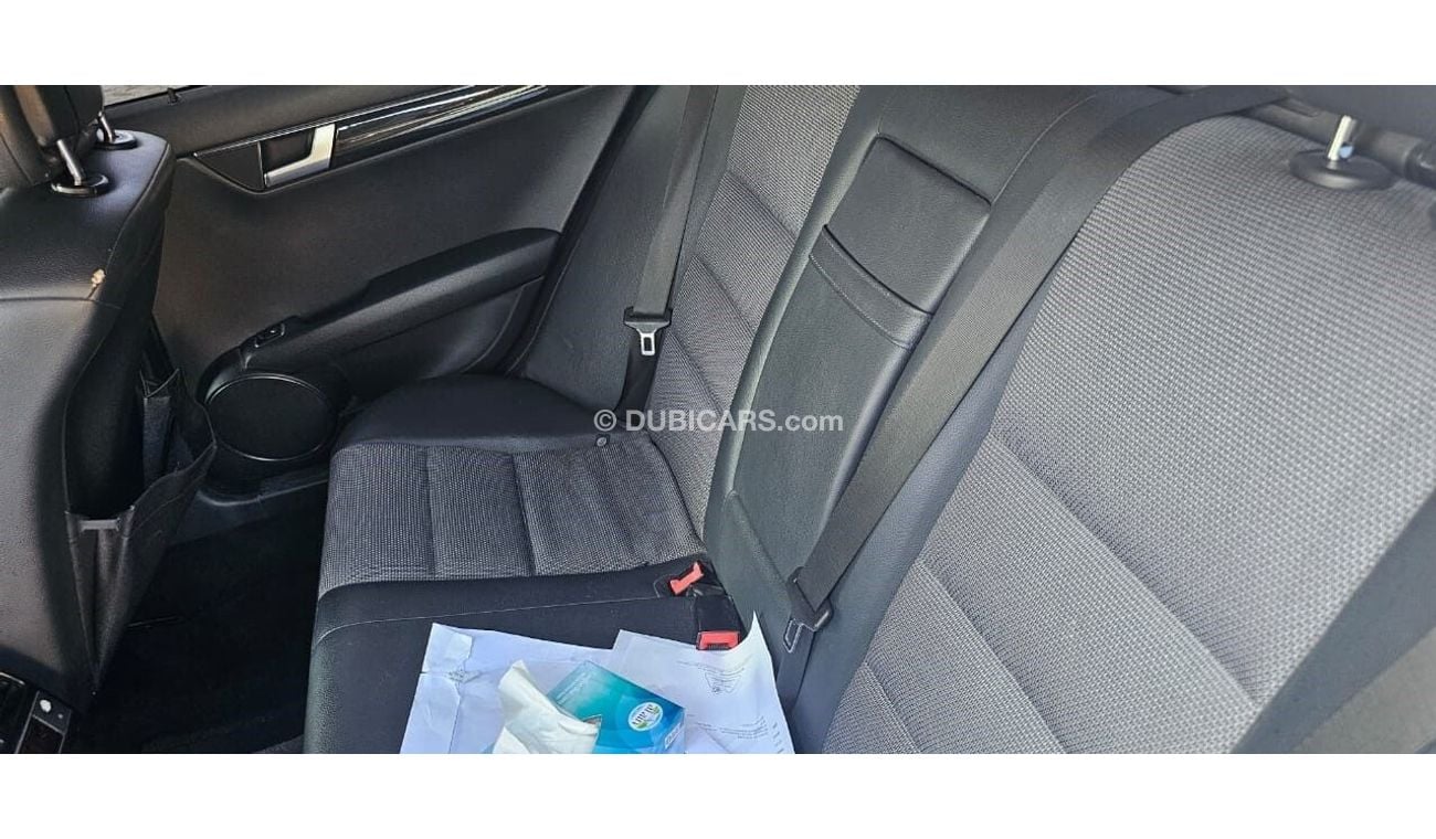 مرسيدس بنز 200 Mercedes Benz C 200AMG