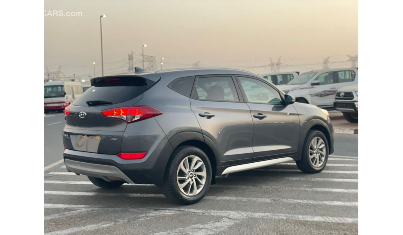 Hyundai Tucson 2017 Hyundai Tucson Limited 2.0L V4 GDi Premium - Push Start - 4x4 AWD - 75,000 mileage