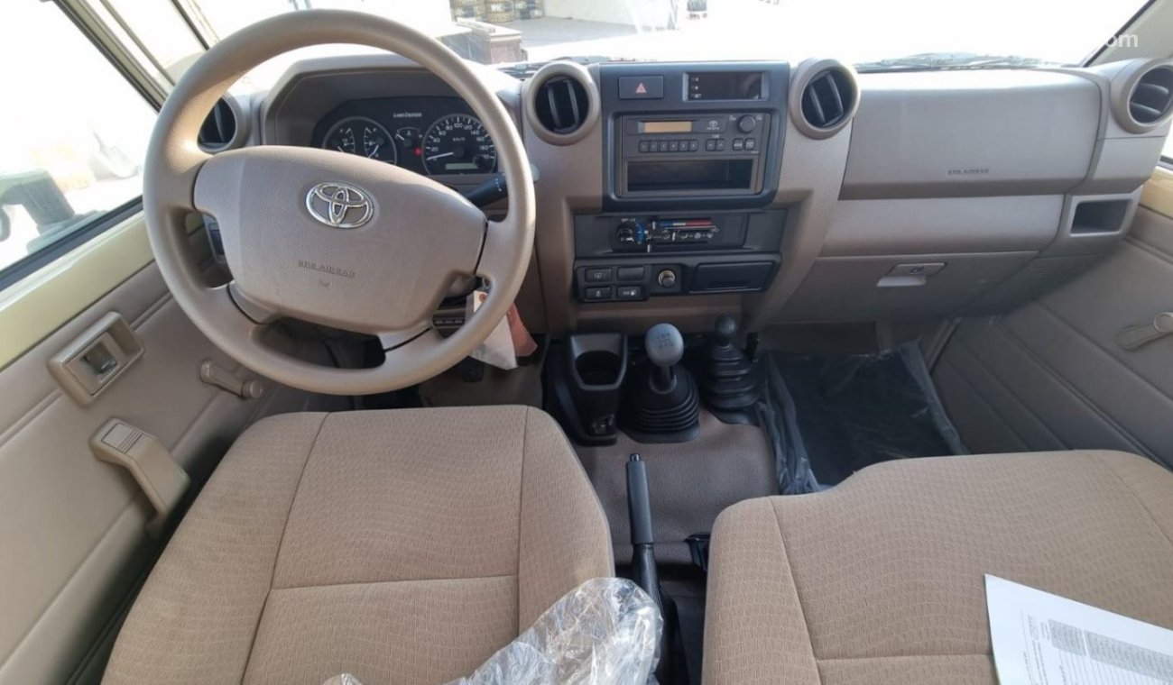 تويوتا لاند كروزر هارد توب Toyota LC 78 4.5 DSL HTOP BEIGE COLOR