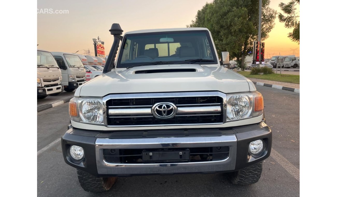 Toyota Land Cruiser Pick Up Toyota Land cruiser pickup double cabin diesel engine 2020 Model