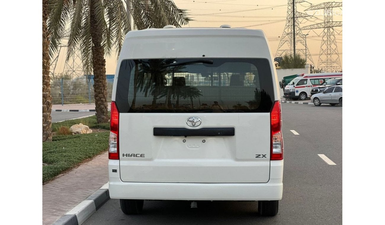 Toyota Hiace Van English