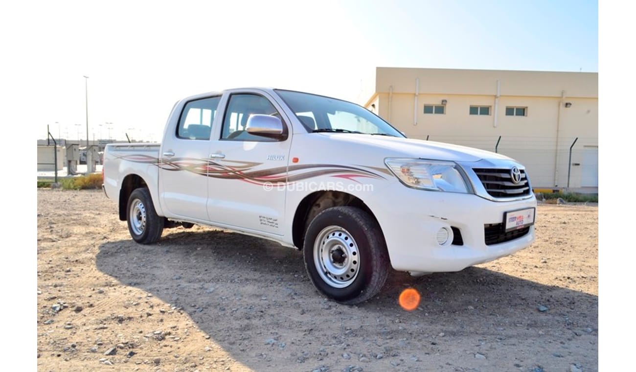 Toyota Hilux 4X2 2.0L DOUBLE CABIN PICK UP GCC SPECS