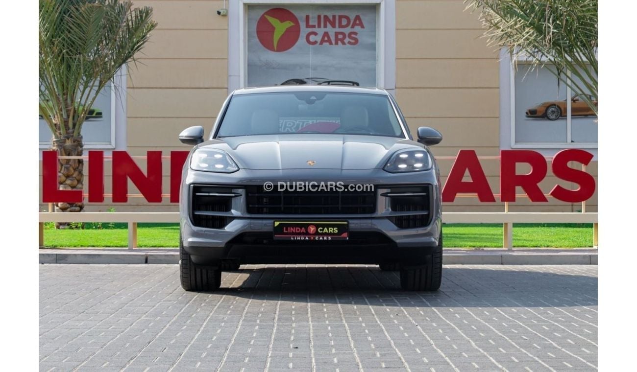 Porsche Cayenne Porsche Cayenne 2024 GCC under Agency Warranty with Flexible Down-Payment.