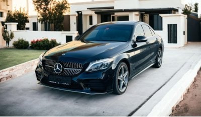 Mercedes-Benz C 300 Luxury AED 945 PM | Mercedes C300 AMG 2018 | CANADIAN SPECS | NO ACCIDENT HISTORY