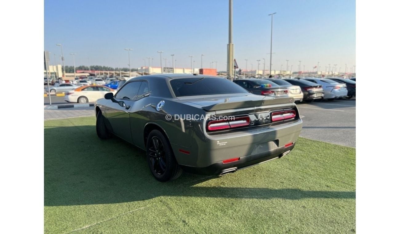 Dodge Challenger SXT Plus Dodge Challenger SXT+ 4*4 /2019 /USA /