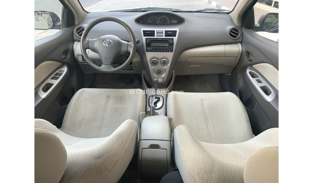 Toyota Yaris - 2010 - EXCELLENT CONDITION