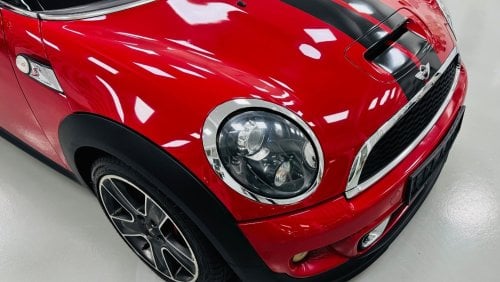 Mini Cooper S Cabrio GCC .. Convertible .. 4CYL .. Perfect Condition