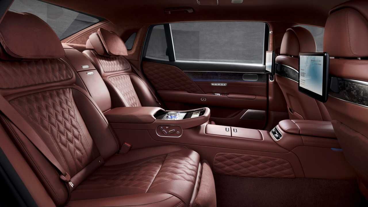 Genesis G90 exterior - Seats