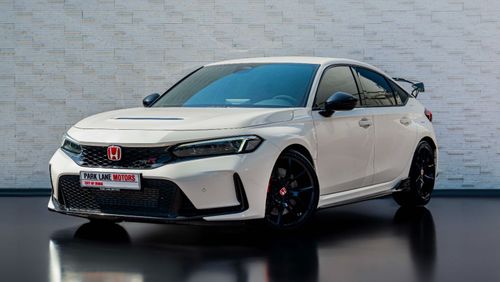 هوندا سيفيك تايب آر AED 2,595 PM • CIVIC TYPE-R • ONLY 31K KM • OFFICIAL HONDA WARRANTY AND SERVICE CONTRACT