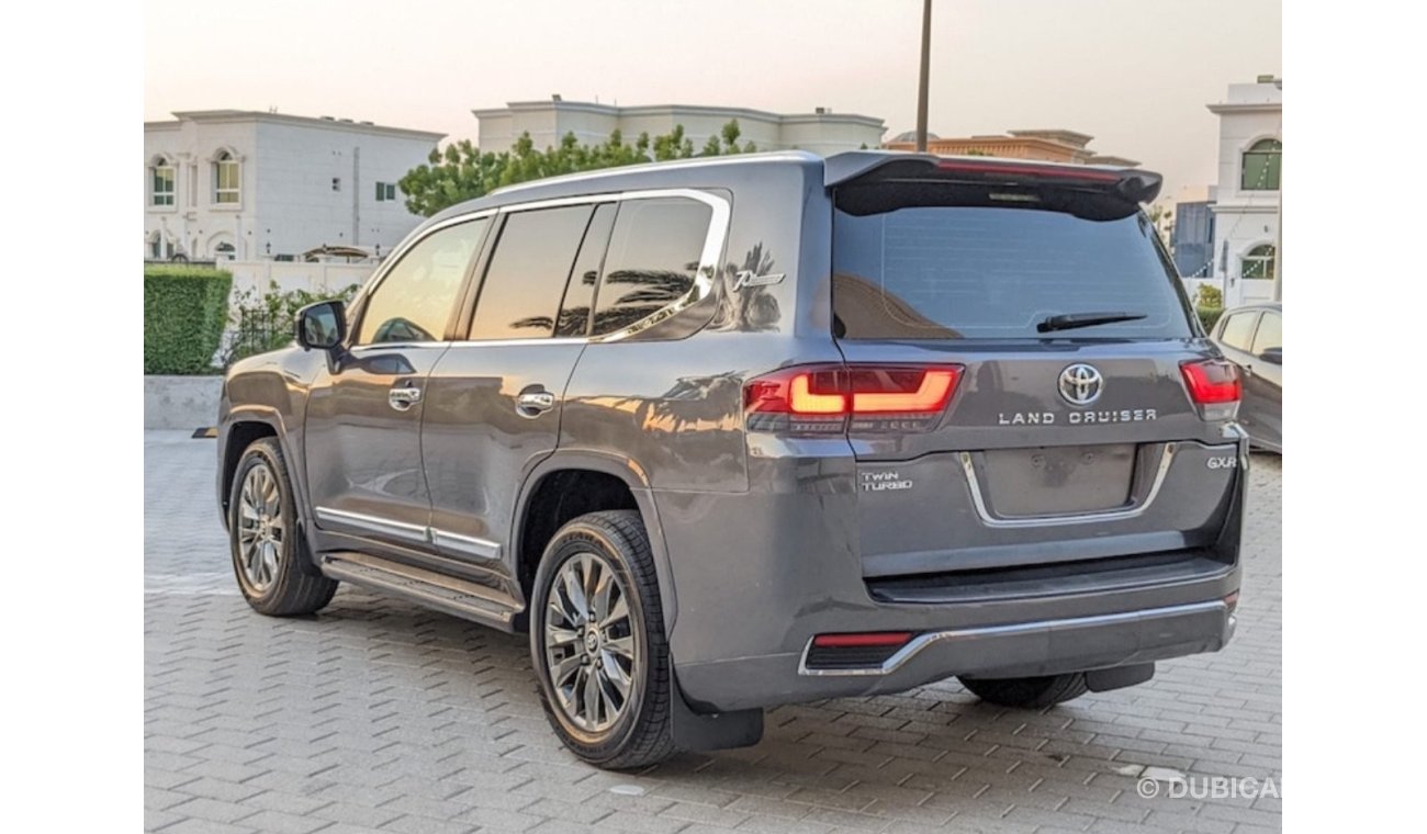 تويوتا لاند كروزر Toyota Land Cruiser 2014 GXR LHD facelift to 2023 V6