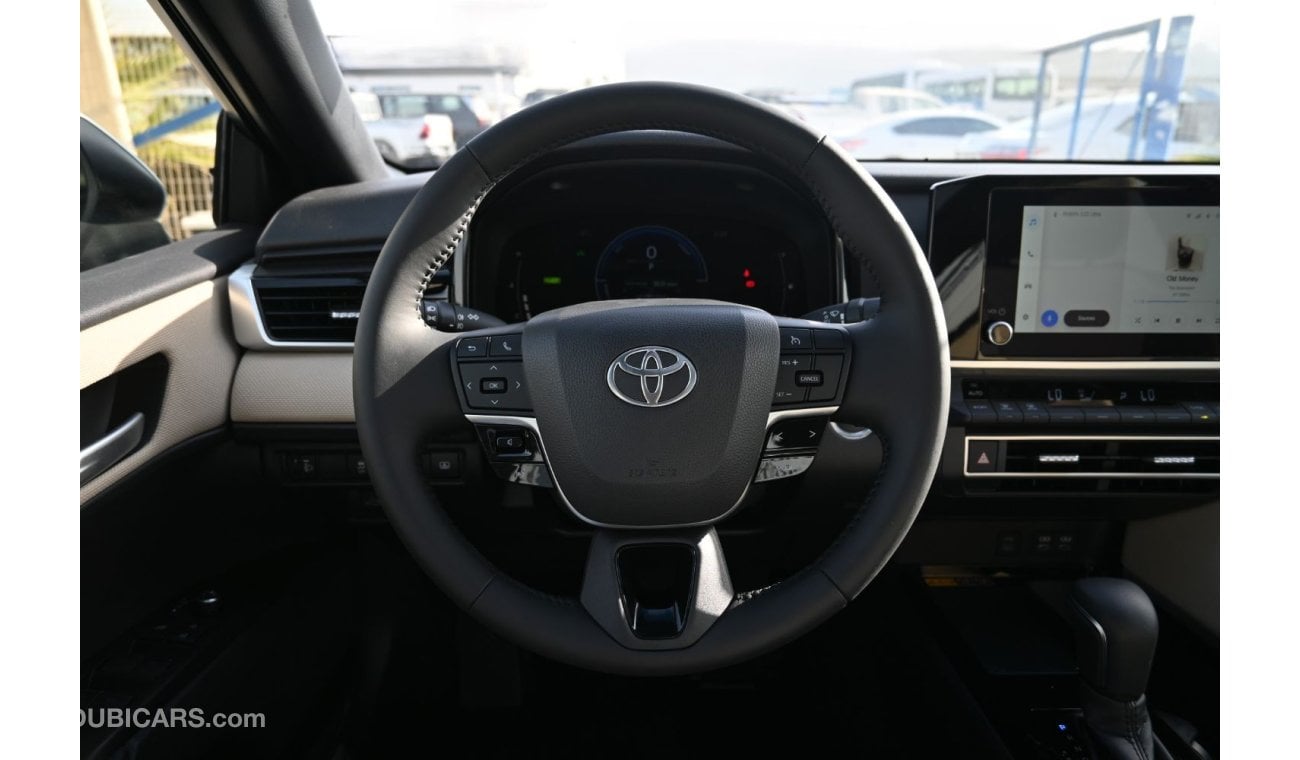 تويوتا كامري Toyota Camry LE 2.5L Hybrid, Model 2025 Color White