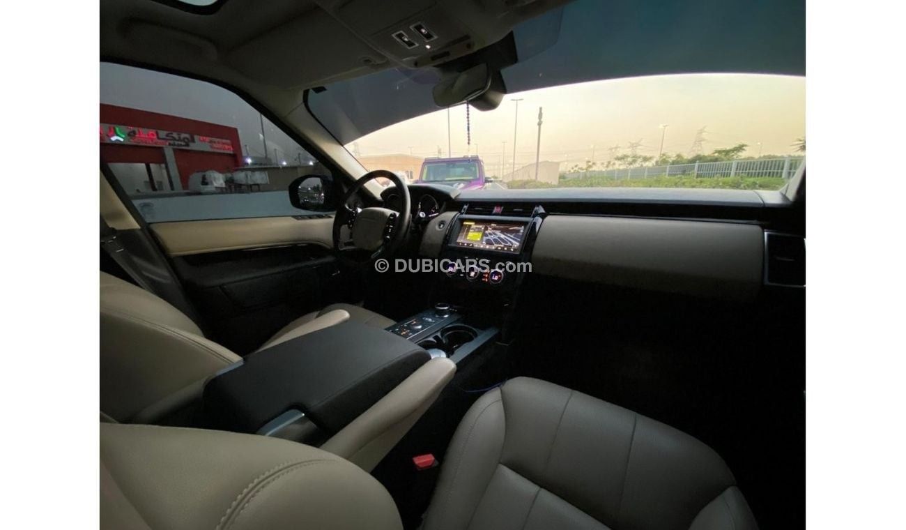 لاند روفر دسكفري GCC SPECS - 1ST OWNER - FULL SERVICE HISTORY - 4 CYLINDER - 7 SEATER