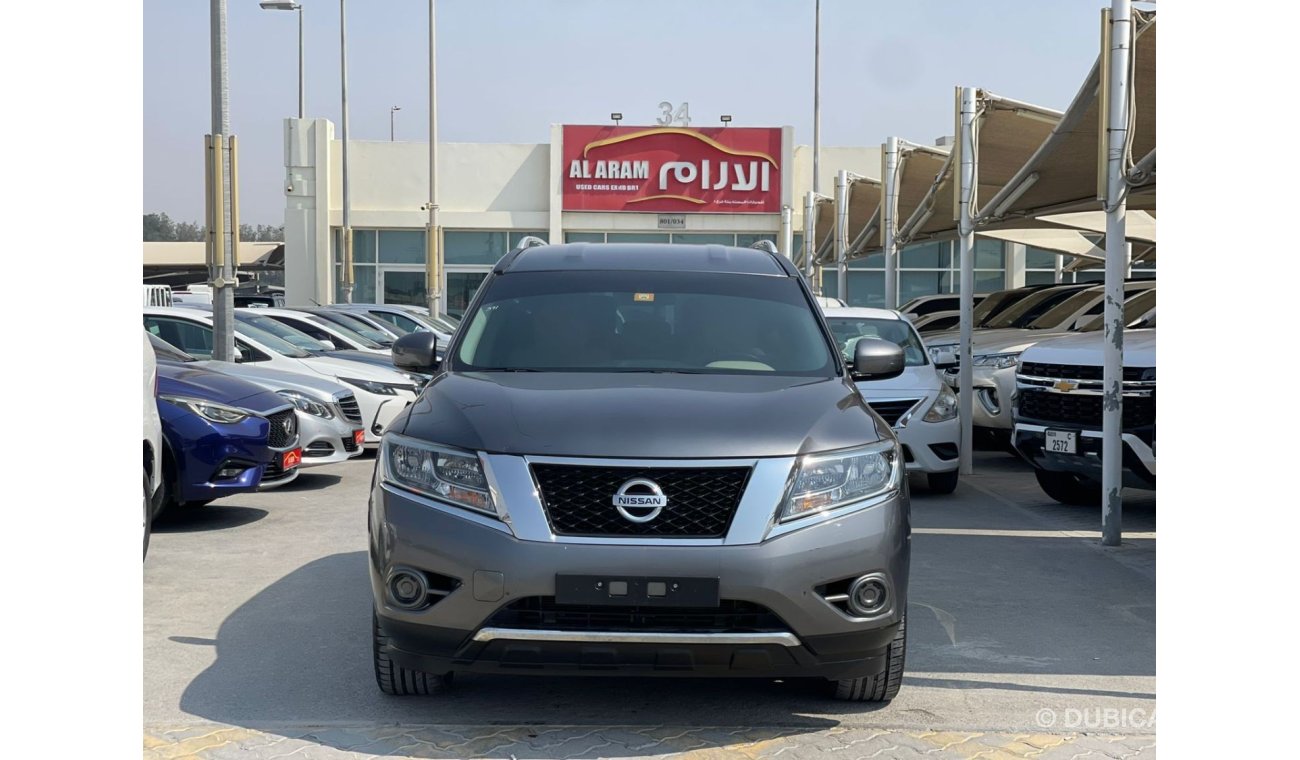 Nissan Pathfinder 2016 I 4WD I First Owner I Ref#391