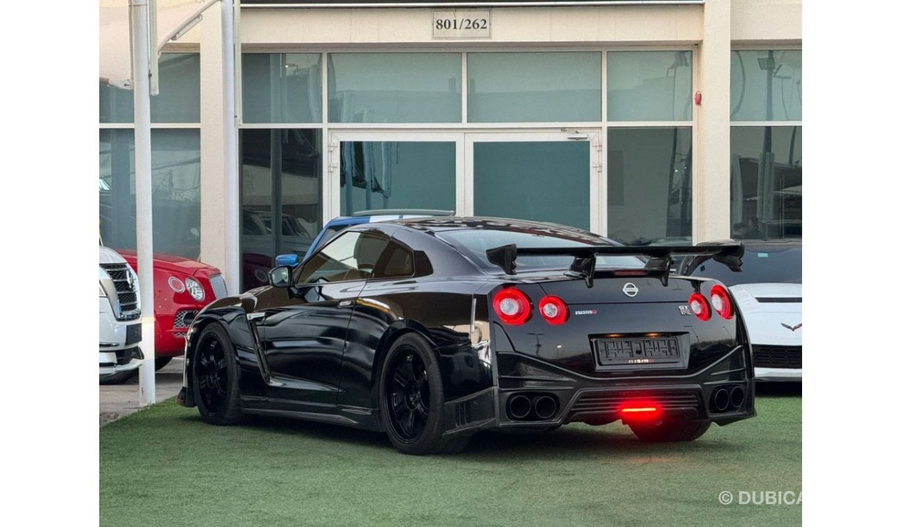 Nissan GTR NISSAN GTR BLACK EDITION GCC 2016  BODYKIT NISMO ALFA 7+ FULL OPTION  FULL CARBON FIBER