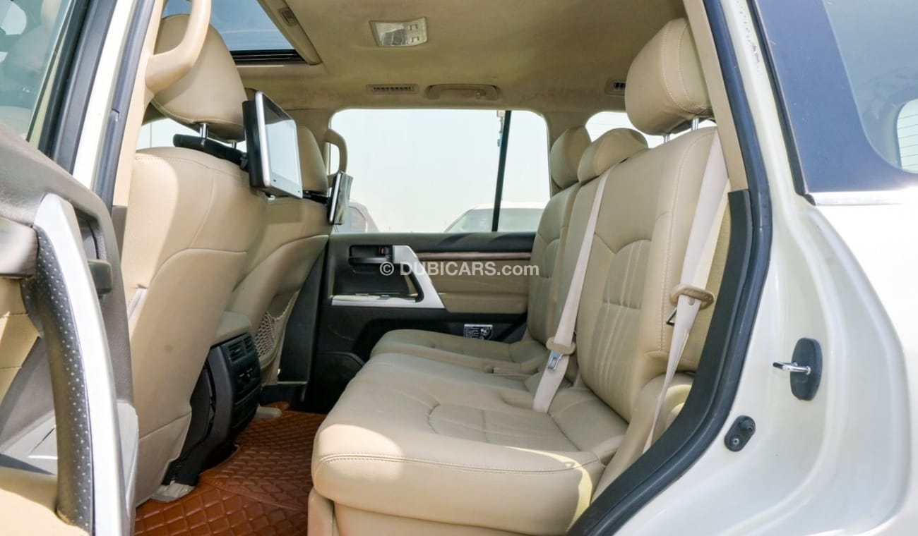 تويوتا لاند كروزر TOYOTA LAND CRUISER GXR V8 FULL OPTION