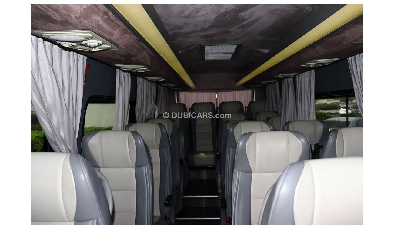 Mercedes-Benz Sprinter FREE REGISTRATION = WARRANTY = 20 SEATS