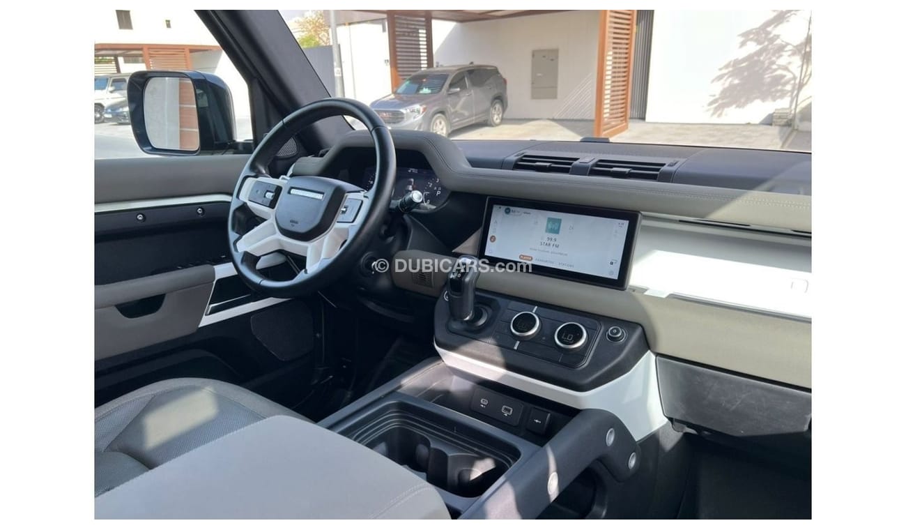 Land Rover Defender P400 110 S Land Rover Defender 2020- 6 Cylinde كلين تايتل بدون صبغ او حوادث ضمان دخول جميع دول الخلي