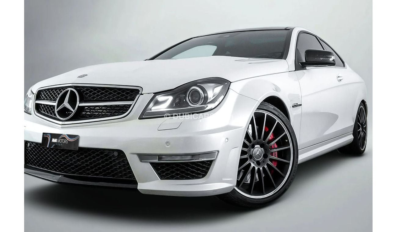 مرسيدس بنز C 63 AMG Std 6.2L