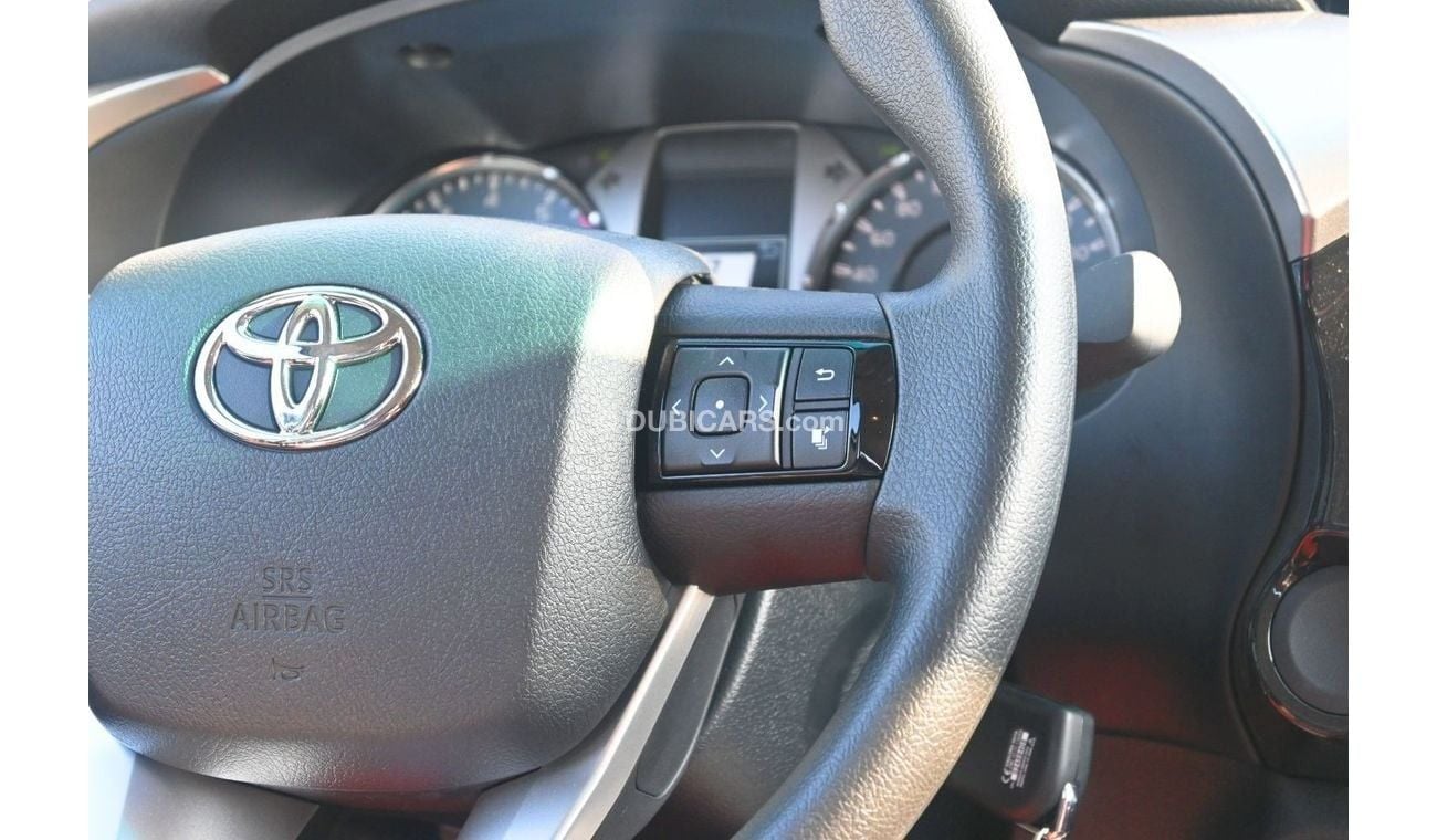 تويوتا هيلوكس Toyota Hilux 2.7L Petrol Manual 4WD 2025