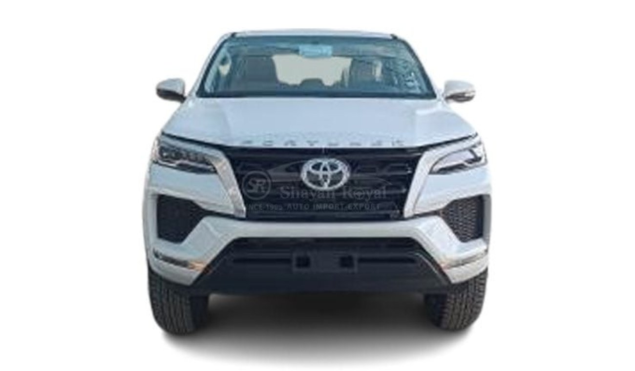 Toyota Fortuner LHD 2.4L DIESEL E 4X4 AT_24YM