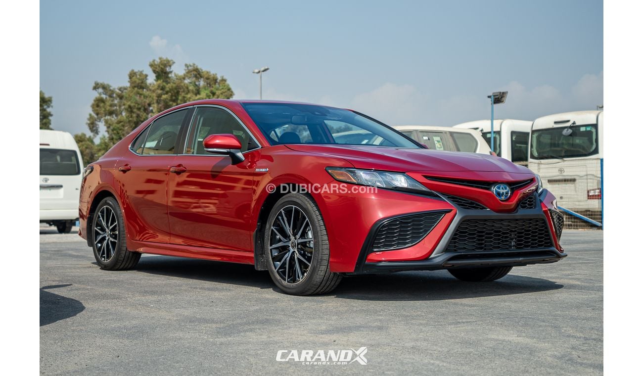 Toyota Camry SE Hybrid 2021 Red