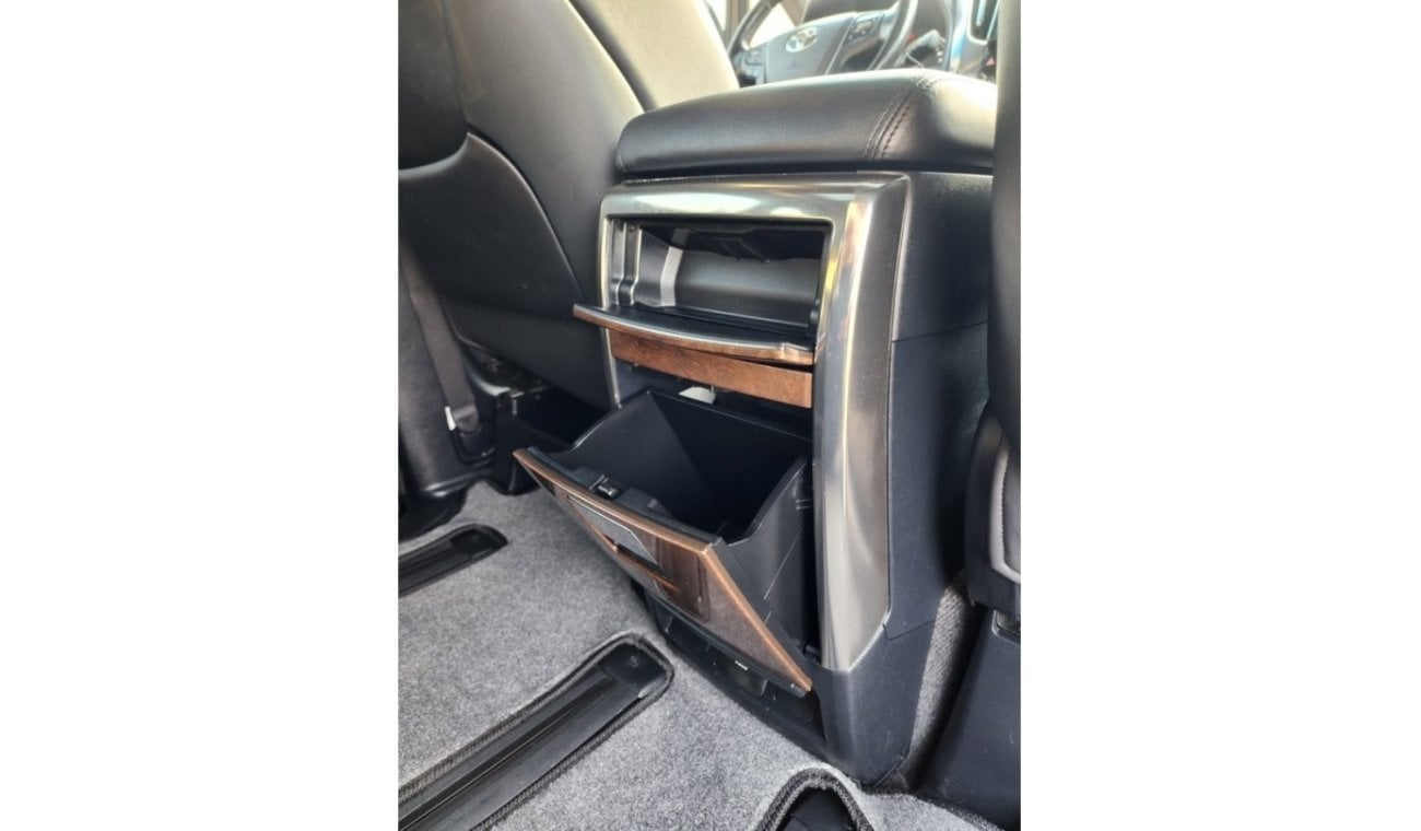 Toyota Alphard TOYOTA Alphard Full Option