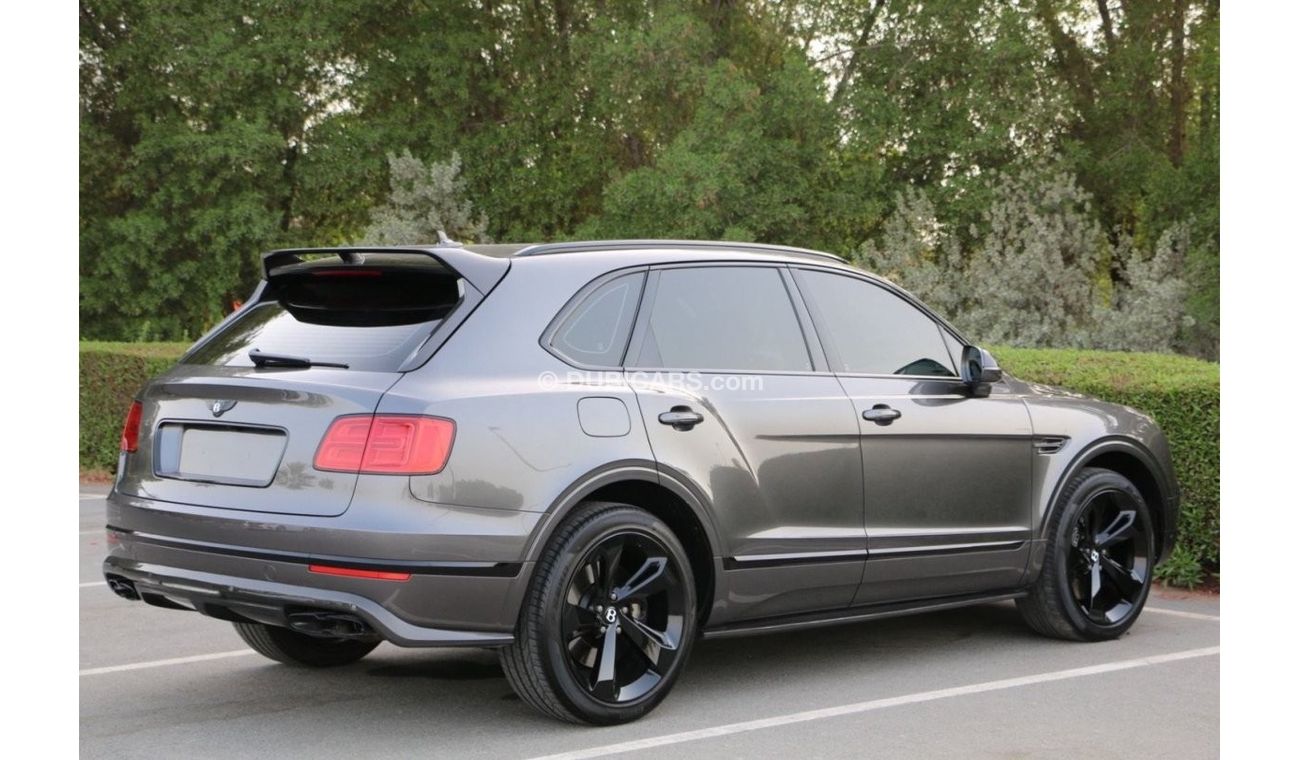 Bentley Bentayga V8 BENTLEY BENTAYGA GCC 2019 SERVICE HISTORY  CARBON FIBER EDITION